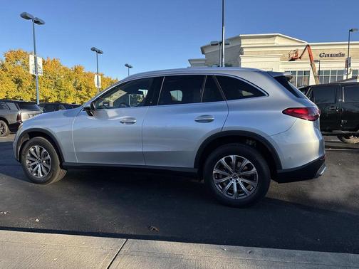 2025 Mercedes-Benz GLC 300 Base 4MATIC