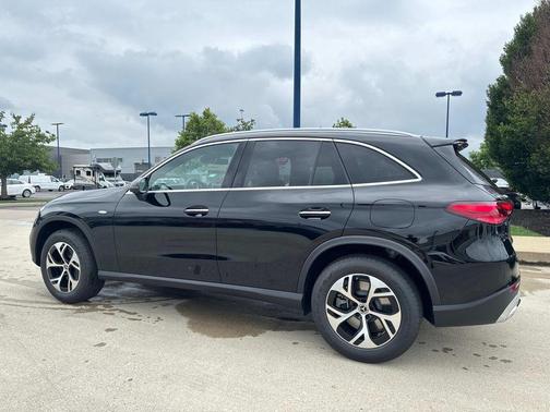 2025 Mercedes-Benz GLC 350e Base 4MATIC