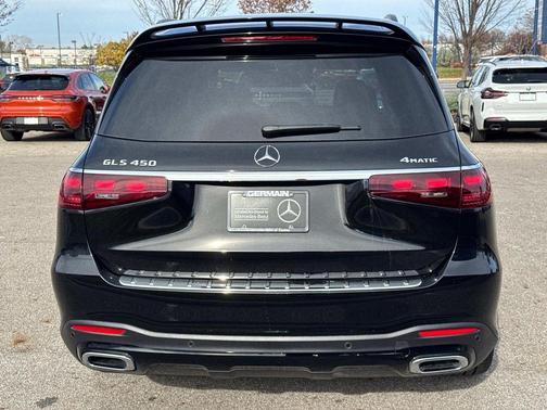 2026 Mercedes-Benz GLS 450 4MATIC