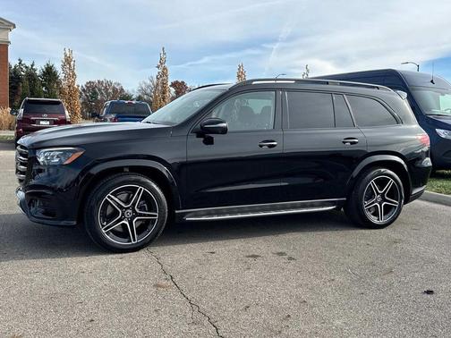 2026 Mercedes-Benz GLS 450 4MATIC