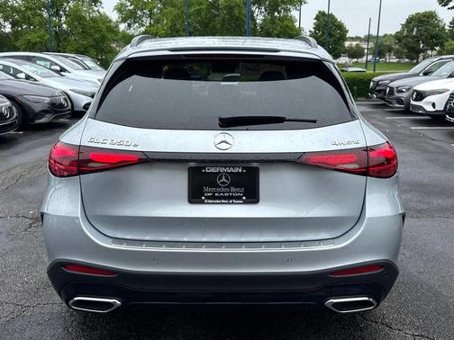 2025 Mercedes-Benz GLC 350e Base 4MATIC