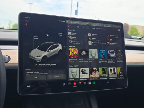 White 2025 Tesla Model Y Long Range