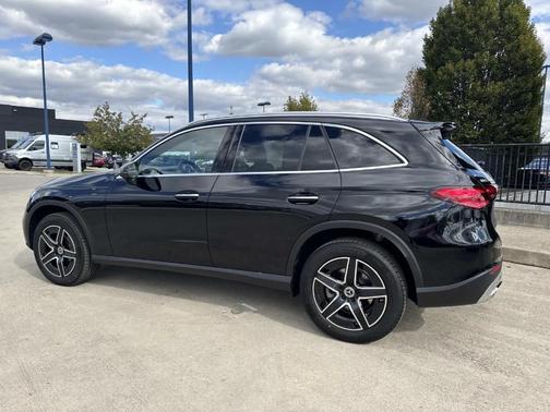 2026 Mercedes-Benz GLC 300 Base 4MATIC