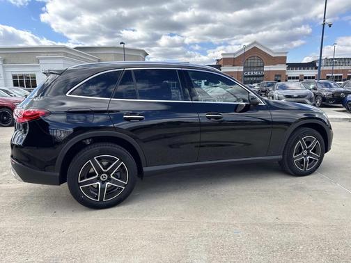 2026 Mercedes-Benz GLC 300 Base 4MATIC
