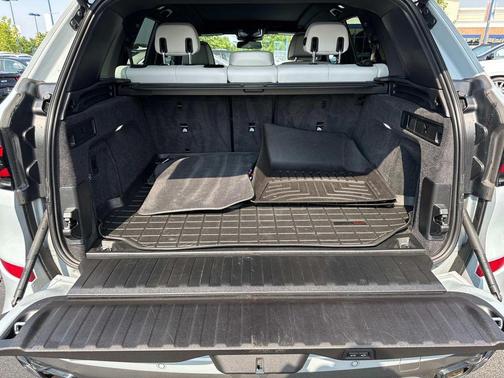 2024 BMW X5 M60i