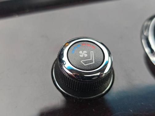 2012 INFINITI M37x Base