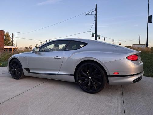 2024 Bentley Continental GT V8
