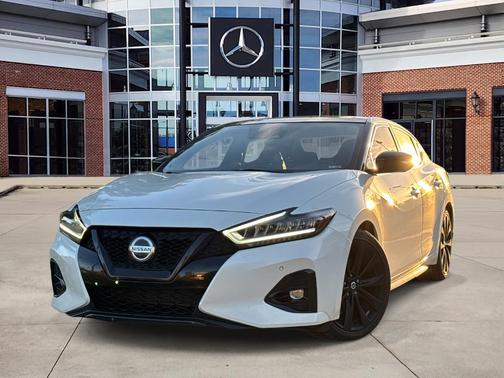 2021 Nissan Maxima SR