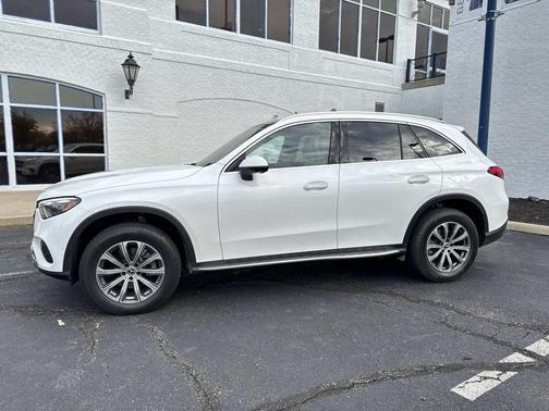 2025 Mercedes-Benz GLC 300 Base 4MATIC