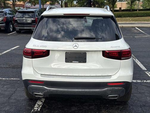 2022 Mercedes-Benz GLB 250 Base 4MATIC