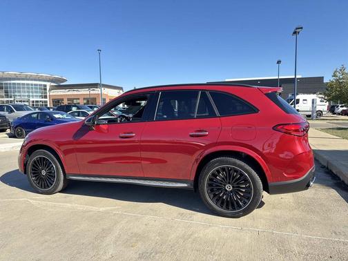 2026 Mercedes-Benz GLC 350e Base 4MATIC
