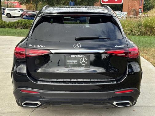 2025 Mercedes-Benz GLC 300 Base 4MATIC