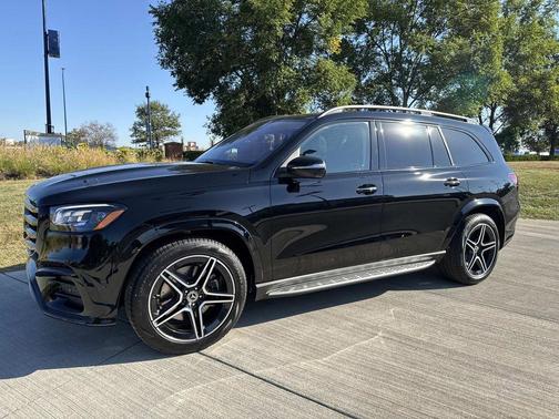 2026 Mercedes-Benz GLS 450 