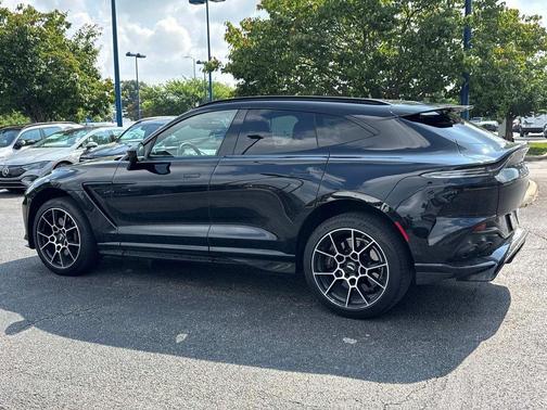2023 Aston Martin DBX 707