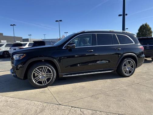 2026 Mercedes-Benz GLS 450 4MATIC