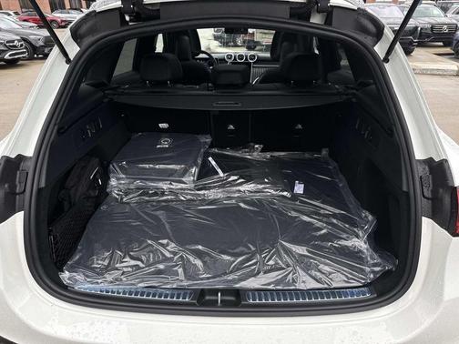 2026 Mercedes-Benz GLC 350e 