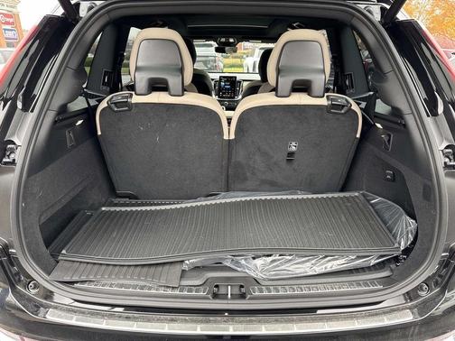 2026 Volvo XC90 B6 Plus 6-Seater