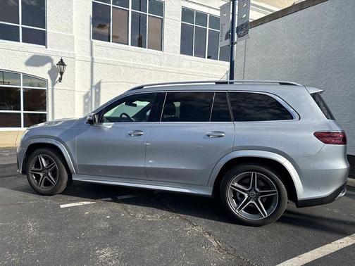 2025 Mercedes-Benz GLS 450 4MATIC