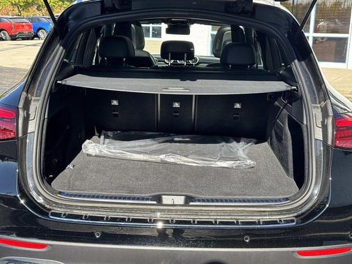 2025 Mercedes-Benz GLC 300 Base 4MATIC