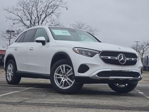 Moonlight White 2026 Mercedes-Benz GLC 300 Base 4MATIC
