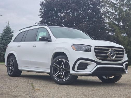Moonlight White 2026 Mercedes-Benz GLS 450 4MATIC
