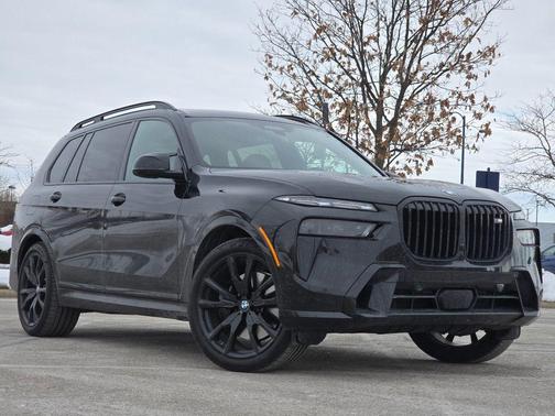 2025 BMW X7 M60i