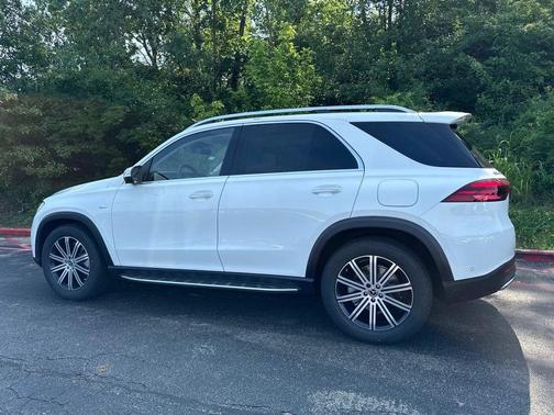 2025 Mercedes-Benz GLE 450e 4MATIC