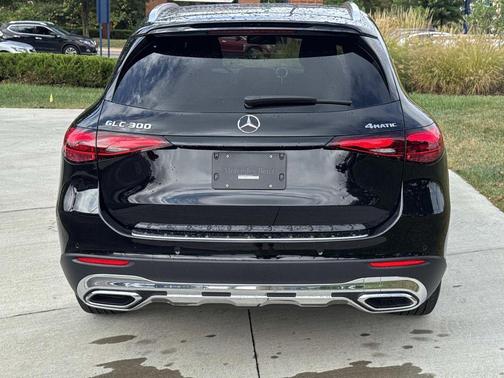 2025 Mercedes-Benz GLC 300 Base 4MATIC