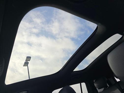 2026 Mercedes-Benz GLB 250 Base 4MATIC