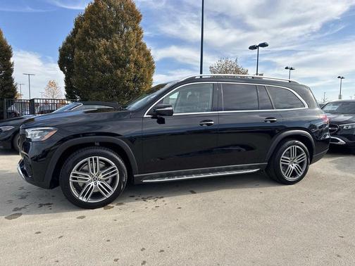 2026 Mercedes-Benz GLS 450 4MATIC