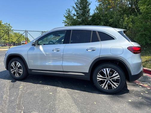 2026 Mercedes-Benz GLA 250 Base 4MATIC