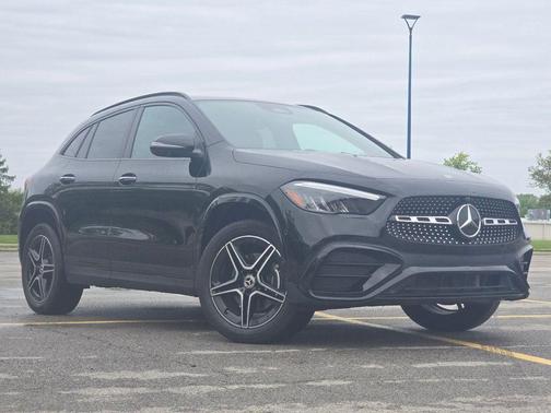 Midnight Black 2026 Mercedes-Benz GLA 250 Base 4MATIC