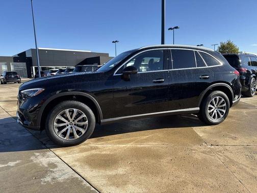 2026 Mercedes-Benz GLC 300 Base 4MATIC