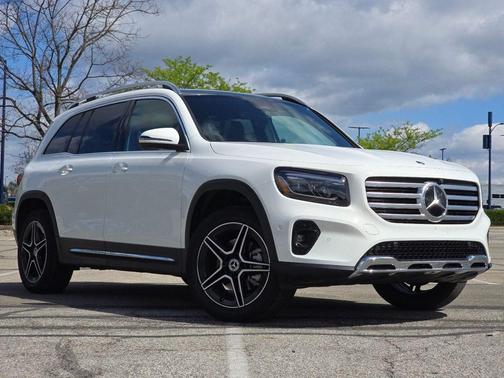 Polar White 2026 Mercedes-Benz GLB 250 Base 4MATIC