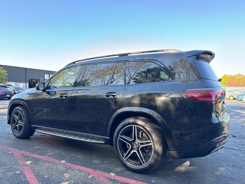 2026 Mercedes-Benz GLS 450 