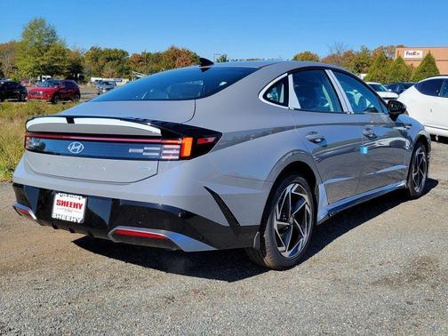 2026 Hyundai SONATA SEL