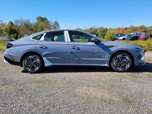 2026 Hyundai SONATA SEL