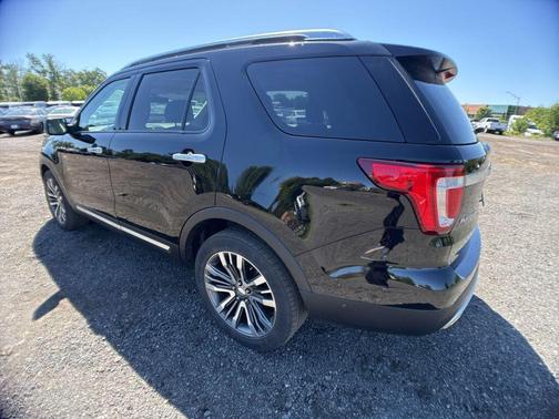 Shadow Black 2017 Ford Explorer Platinum