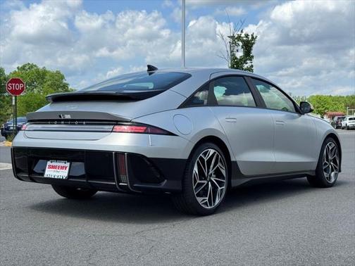 2025 Hyundai IONIQ 6 SE