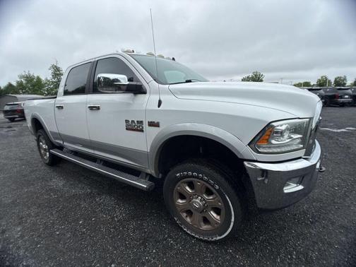Bright White Clearcoat 2015 RAM 2500 Laramie