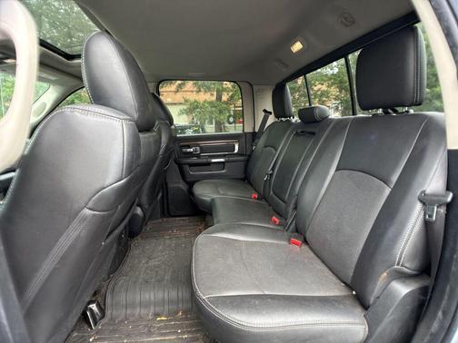 Bright White Clearcoat 2015 RAM 2500 Laramie