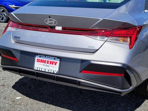 2025 Hyundai ELANTRA HEV Limited