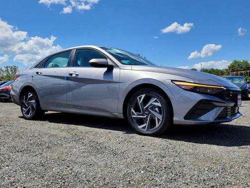 2025 Hyundai ELANTRA HEV Limited