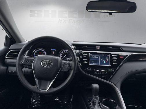 2019 Toyota Camry Hybrid LE