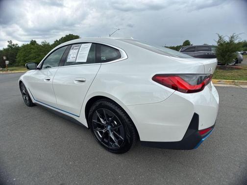 Mineral White Metallic 2022 BMW i4 Gran Coupe eDrive40