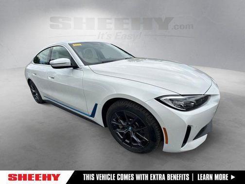 Mineral White Metallic 2022 BMW i4 Gran Coupe eDrive40