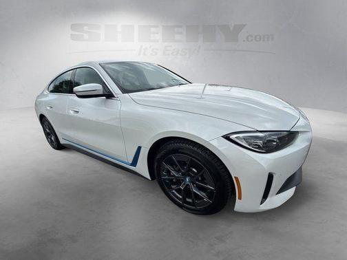 Mineral White Metallic 2022 BMW i4 Gran Coupe eDrive40