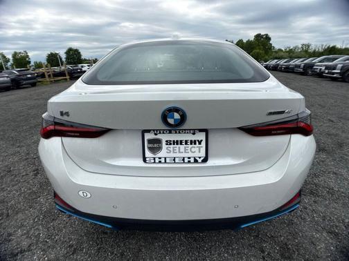 Mineral White Metallic 2022 BMW i4 Gran Coupe eDrive40