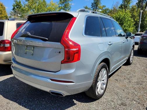 2019 Volvo XC90 T6 Momentum