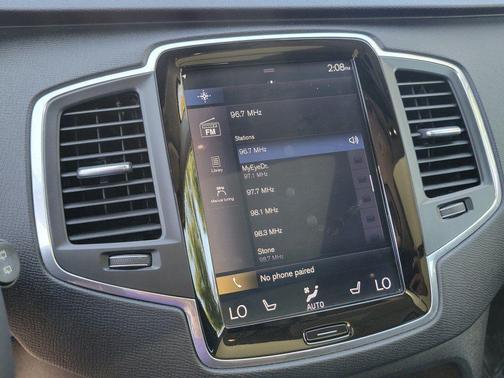 2019 Volvo XC90 T6 Momentum